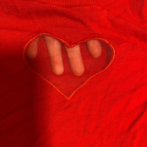 H&M Heart Cutout Long Sleeved Shirt - Picture 2 of 3